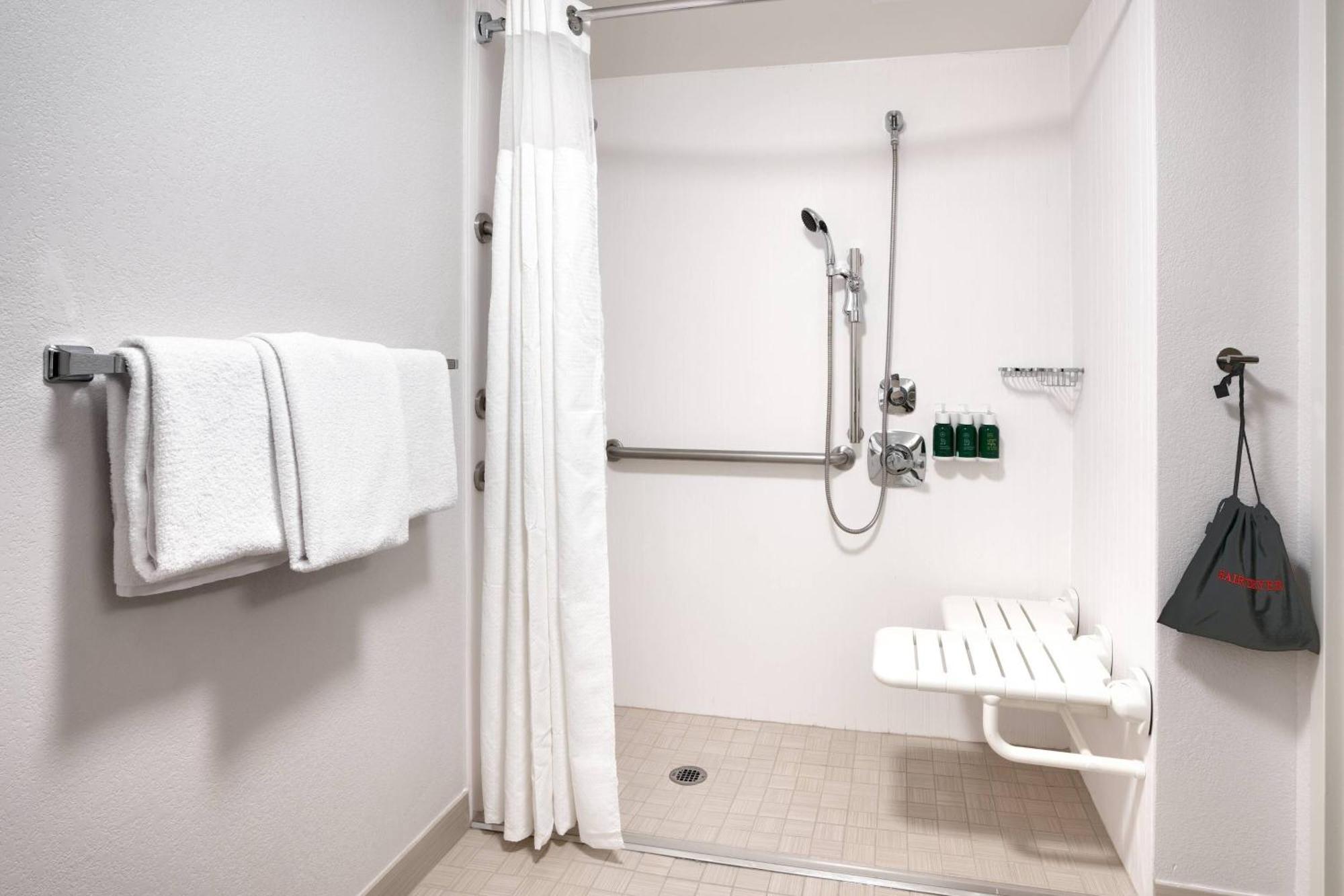 Courtyard By Marriott Oklahoma City Northwest מראה חיצוני תמונה