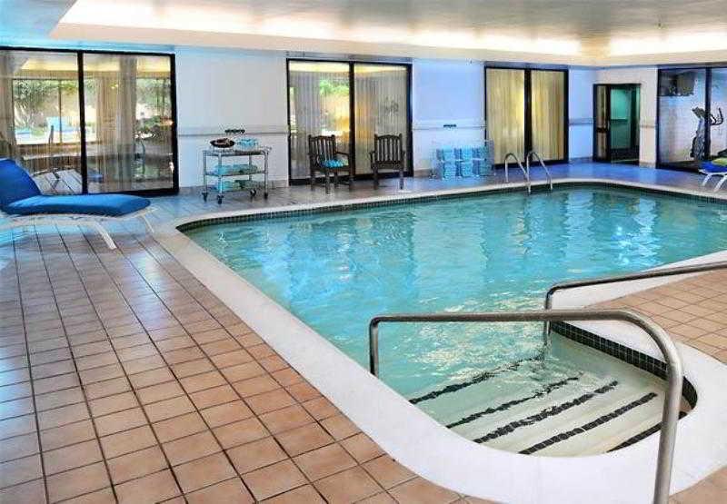 Courtyard By Marriott Oklahoma City Northwest מראה חיצוני תמונה