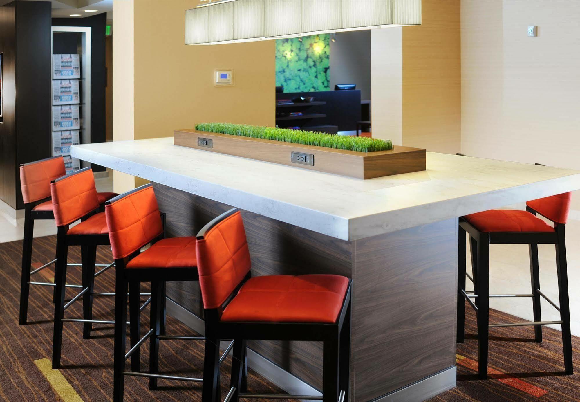 Courtyard By Marriott Oklahoma City Northwest מראה חיצוני תמונה